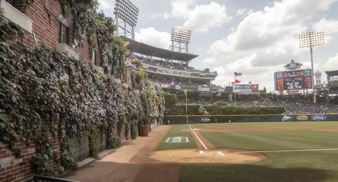 wrigley-field-wind-outfield-flags